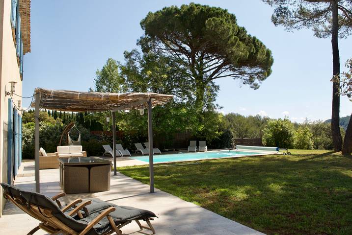 Location de vacances pour 9 personnes, avec jardin et terrasse, animaux acceptés à Sillans-la-Cascade - 4