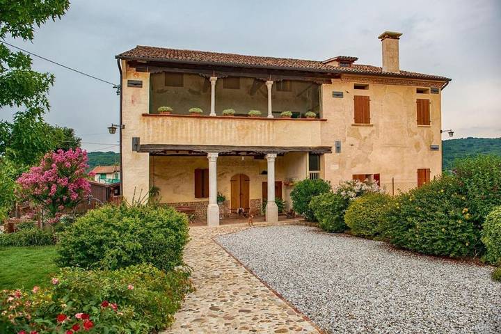 Appartamento per 2 persone, con Balcone e Terrazza nonché Giardino e Panorama a Volpago del Montello