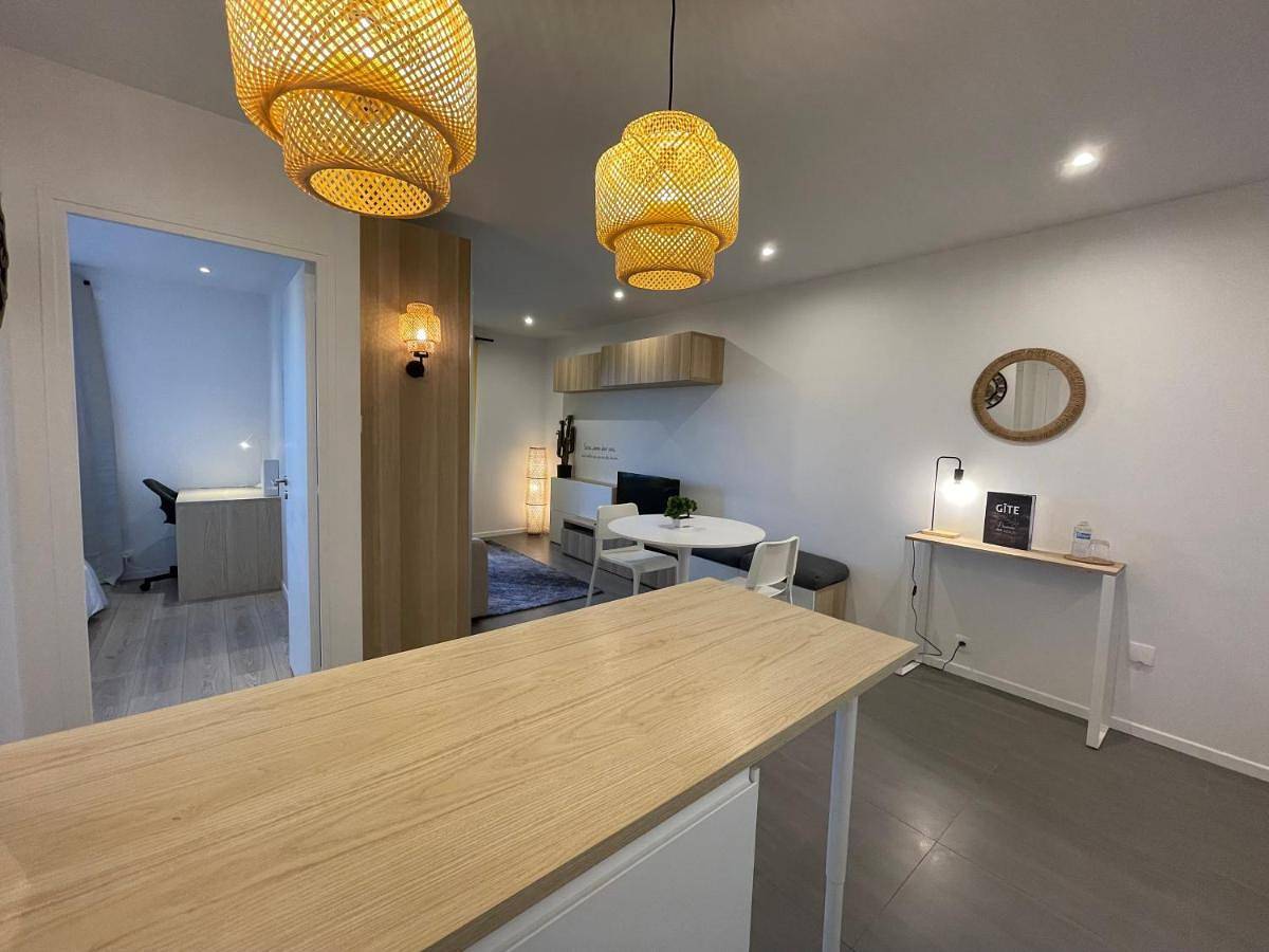 Appartement entier, Sunset Cocoon T2 46m2 proche centre ville in Villejust, Essonne