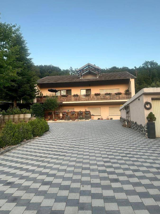 Ferienwohnung für 8 Personen, mit Terrasse und Ausblick