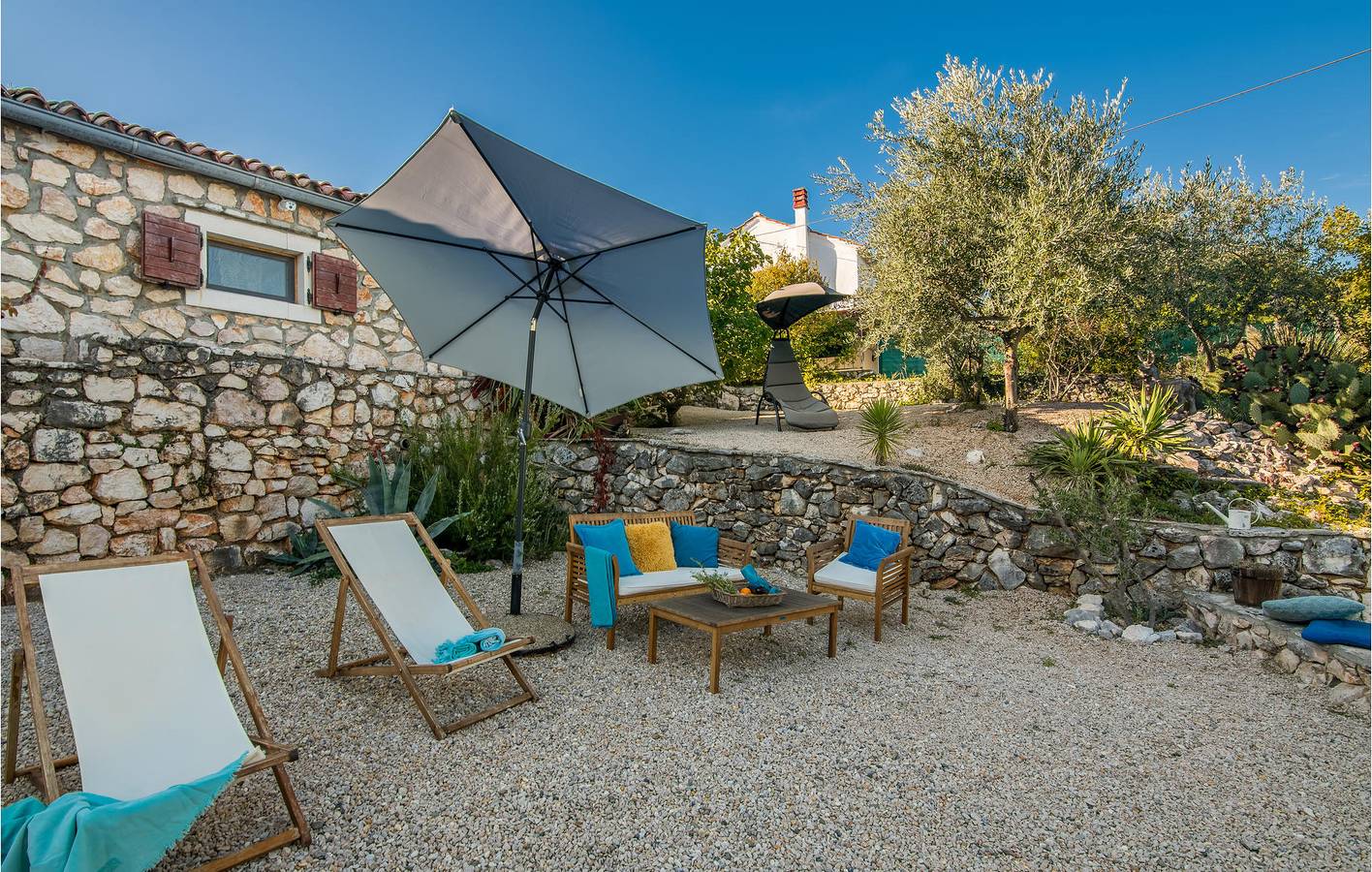 Gemütliche 2-Zimmer-Wohnung mit Terrasse, in der Nähe des Stadtzentrums von Kras in Gostinjac, Krk