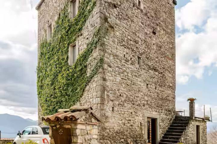Schloss für 14 Personen, mit Garten