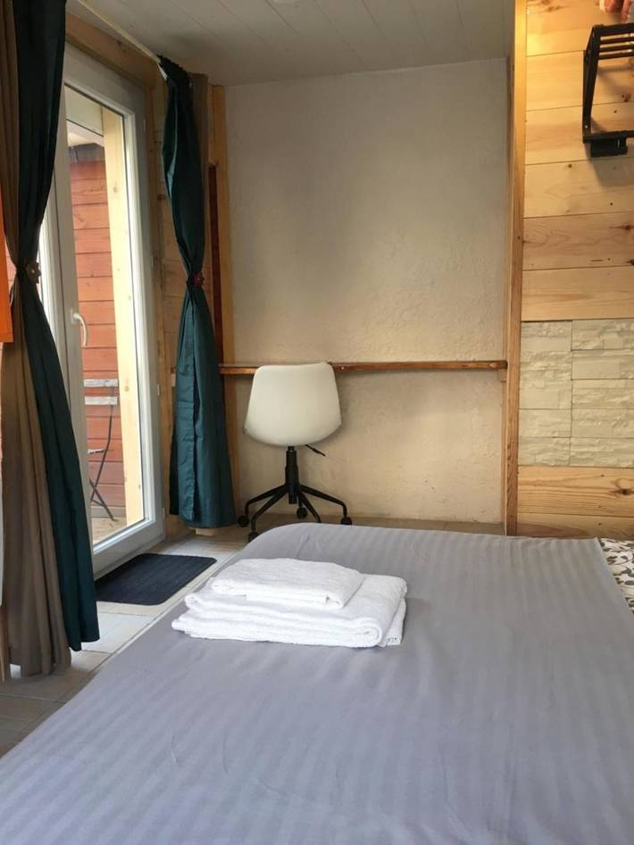 Gîte pour 2 personnes, avec terrasse, animaux acceptés à Tallard - 4