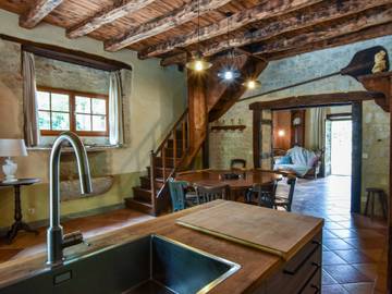 Maison De Vacances pour 10 Personnes dans Les Pechs-du-Vers, Parc Naturel Régional des Causses du Quercy, Photo 2