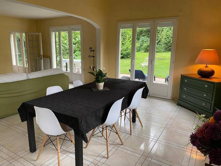 Location de vacances pour 6 personnes, avec vue sur le lac ainsi que vue et jardin, adapté aux familles à Saints - 3