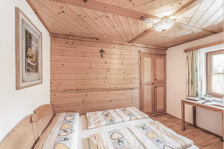 Double room, shower, toilet, no smoker in Landl, Gesäuse