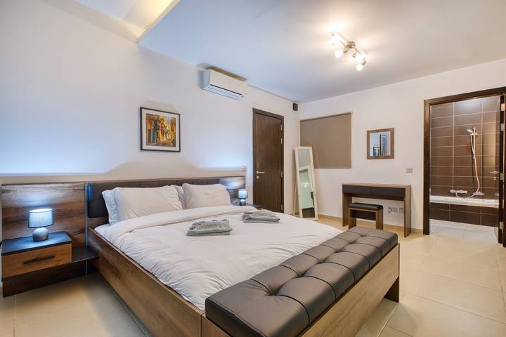 Geheel appartement, Vakantieappartement voor 2 personen in Birgu, Malta