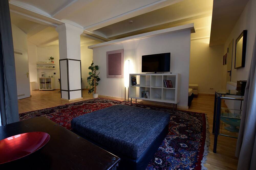 Ganze Wohnung, Fewo im Herzen Kreuzberg,Loft,Kunst,Kneipen,Bars,Nachtleben,Wifi,bis 4 Personen in Kreuzberg Berlin, Berlin