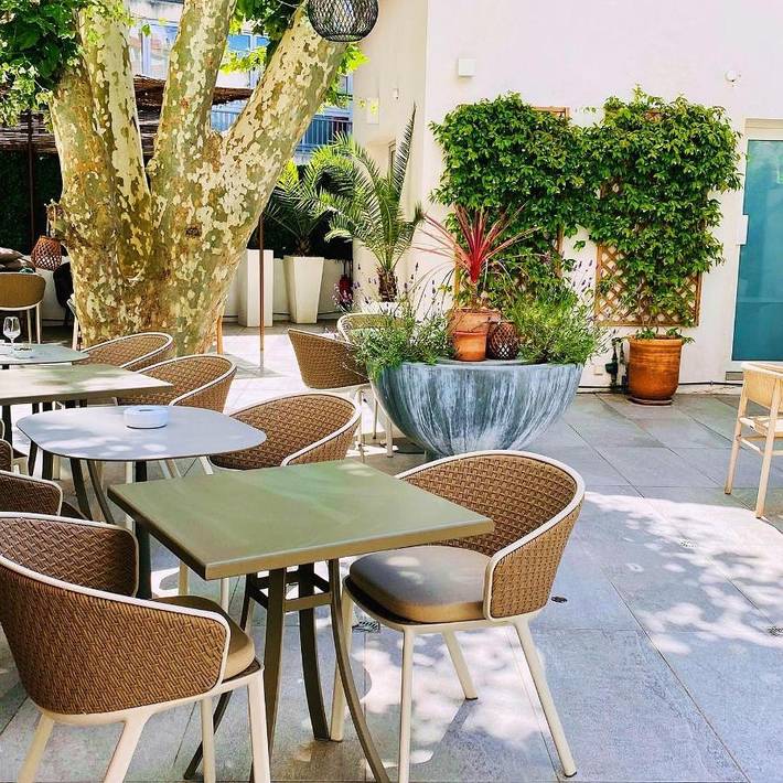 Hôtel pour 2 personnes, avec terrasse, animaux acceptés dans Gare D Aix En Provence Ville - 3