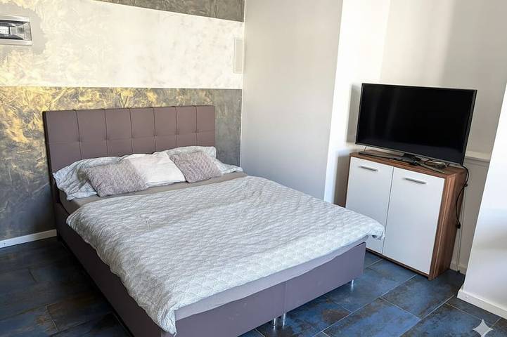 Ganze Wohnung, Nice studio in Valanvron, La Chaux-de-Fonds