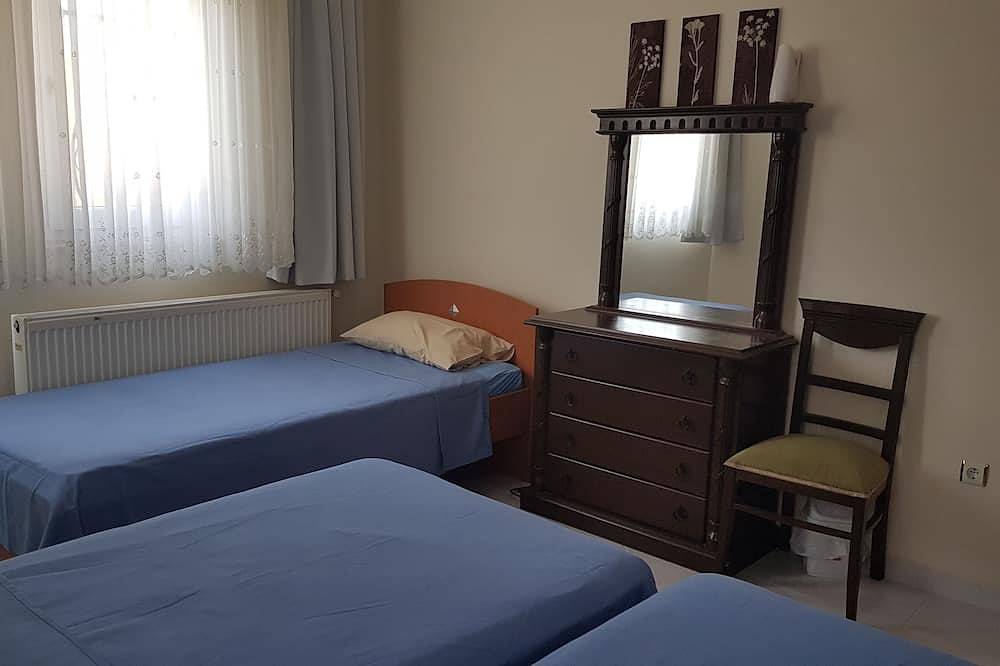 Villa in der Nähe von Altinkum; Private Pool; 5 min zu Fuß zum Strand; Ruhige Lage; Schlafmöglichkeiten für 7 in Didim, Türkische Ägäis