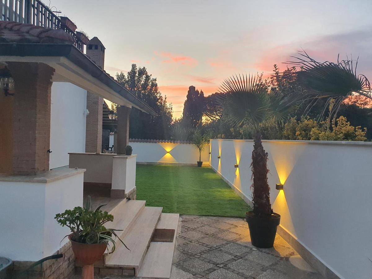 Three-Bedroom Villa in Roma, Provincia di Roma