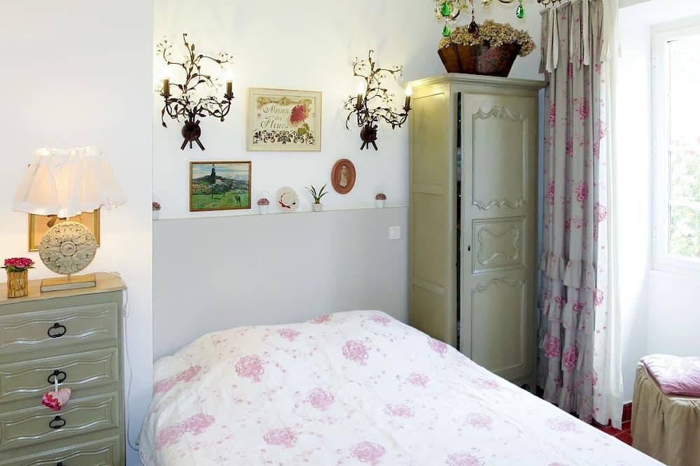 Appartement entier, Confortable appartement pour 8 personnes avec piscine, Wifi, climatisation, Tv et terrasse in Galéria, Parc naturel régional de Corse