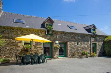 Location de vacances pour 8 personnes, avec jardin et vue, adapté aux familles à Saint-Denoual