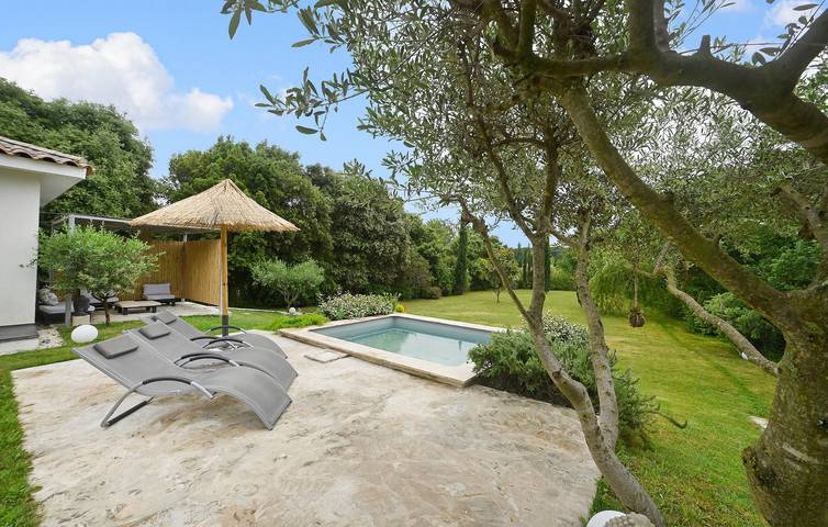 Location de vacances pour 6 personnes, avec piscine et terrasse à Saint-Laurent-des-Arbres - 2