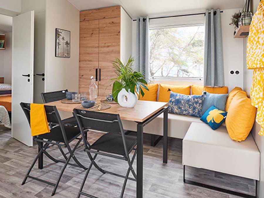 Flower Camping La Guichardière - Mobilheim 8 personen - Mobilheim Grand Confort 3 Zimmer 31 m² überdachte Terrasse + Geschirrspüler 6/8 Pers. in La Plaine-sur-Mer, Côte de Jade