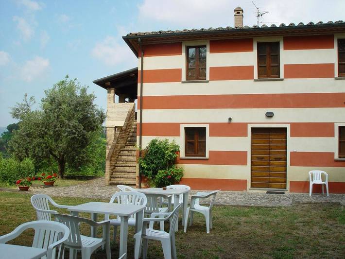Appartamento vacanze per 7 persone, con terrazza e giardino nonché piscina, con animali domestici - 1