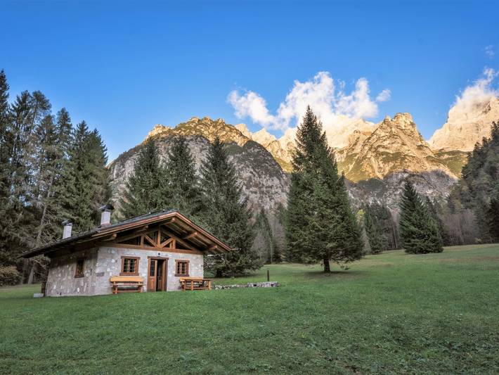 Baita per 6 persone, con Giardino e Panorama a Pinzolo