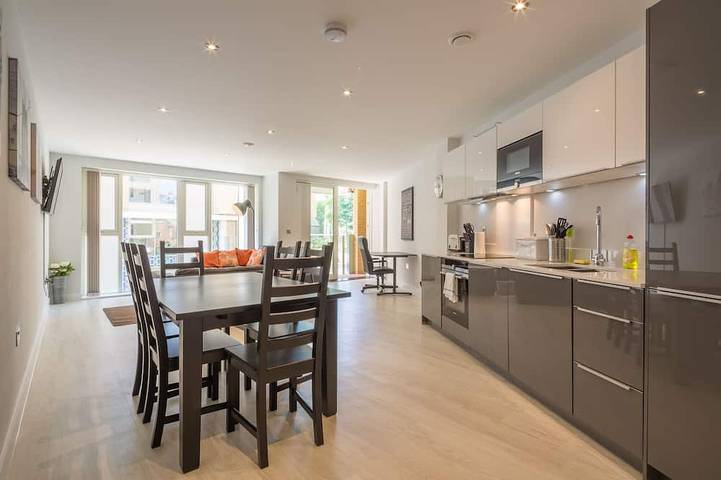 Apartment for 6 people, with balcony in Cambridge