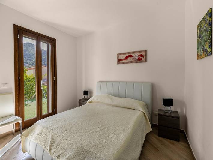 Appartamento intero, Climatizzato con giardino e posteggio privato in Muntiggioni, Badesi