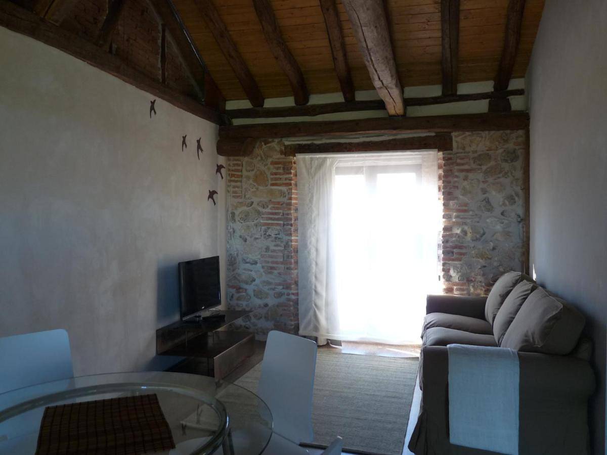 Apartamento entero, Suite rural con jacuzzi in Cabañas de Polendos, Provincia de Segovia