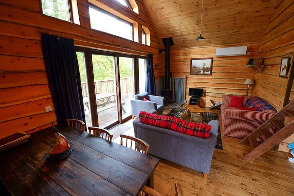 Burnside Cabin - charming Log Cabin In Stunning Location by babbling burn. in Argyll & Bute