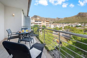 Apartment in Playa del Port de Pollença, Pollença für 6 