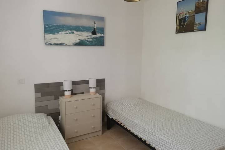 Location de vacances pour 5 personnes, avec terrasse et jardin à Ventiseri - 3