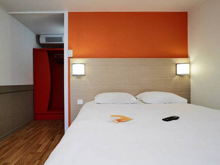 Hôtel pour 3 personnes, avec jardin dans Futuroscope