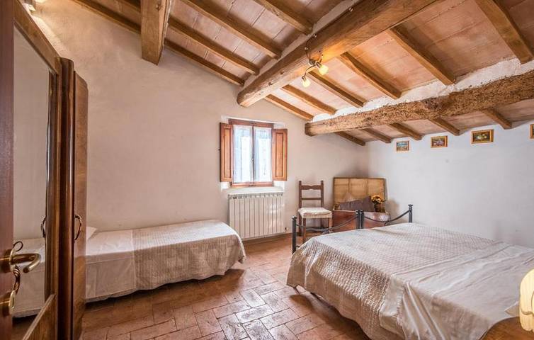 Gîte pour 3 personnes, avec jardin et piscine à San Giovanni d'Asso - 2