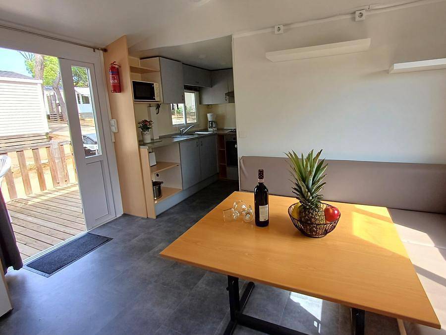 Camping Calella de Palafrugell - Mobile home 4 persons - 2 bedrooms - sleeps 4 Clim in Calella de Palafrugell, Palafrugell