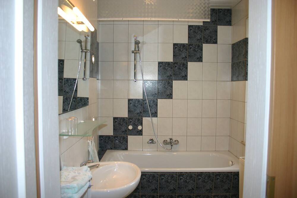 Ganze Wohnung, **** Villa am Park, beheizter Pool, Parkplatz, zahlreiche Ausflugsmöglichkeiten in Pockau-Lengefeld, Erzgebirge
