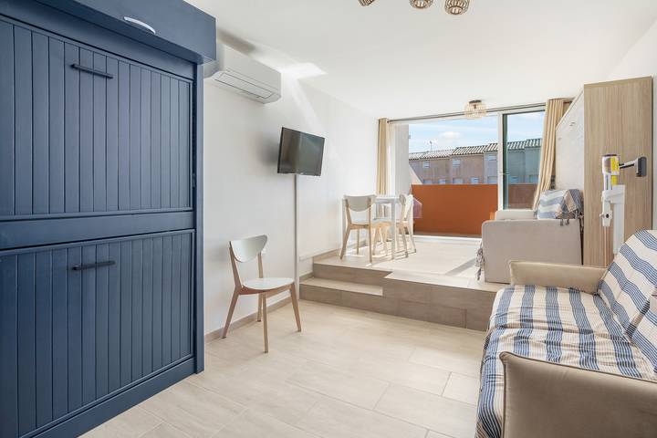 Apartamento entero, Le Patio du Soleil - Studio climatisé proche plage in Grau d’Agde, Agde