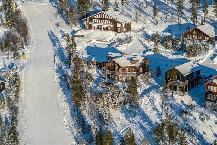 Ferienhaus für 20 Personen, mit Balkon und Whirlpool sowie Terrasse und Sauna in Idre - 3