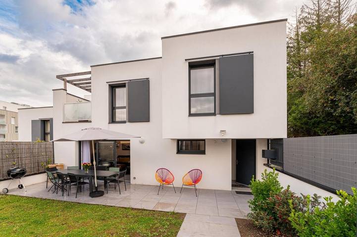 Villa pour 9 personnes, avec terrasse et jardin à Vannes