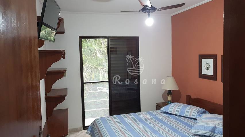 Casas e apartamentos de temporada para 8 pessoas, com piscina e jardim e ainda balcão, com animais de estimação em Toninhas Ubatuba