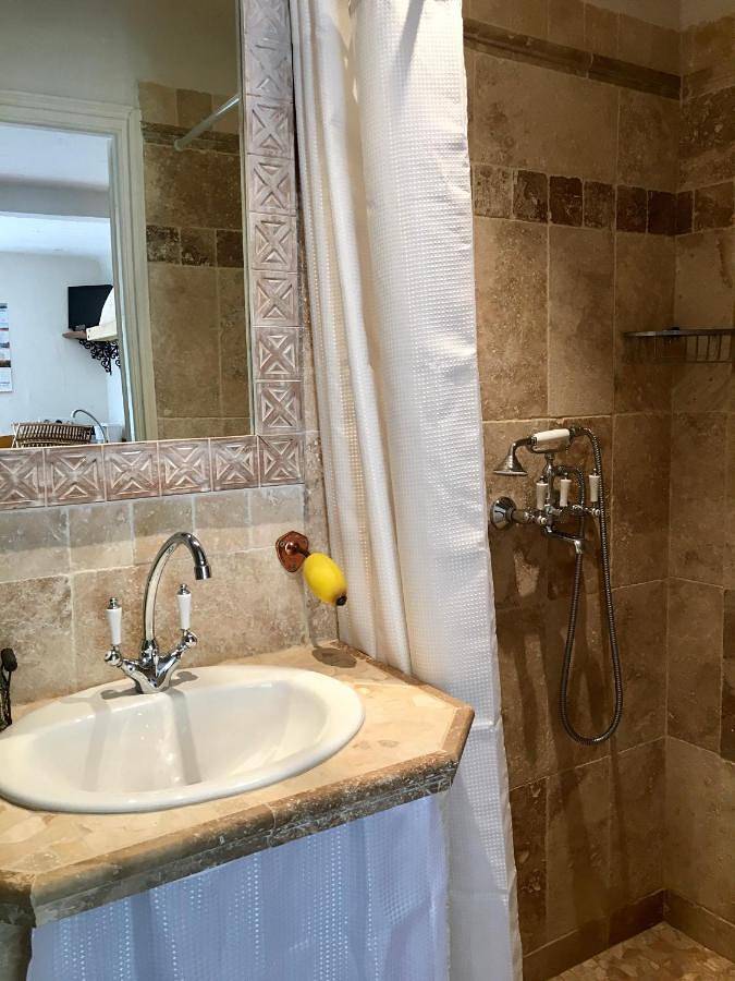 Gîte pour 2 personnes, avec vue, animaux acceptés à Comps-sur-Artuby - 4