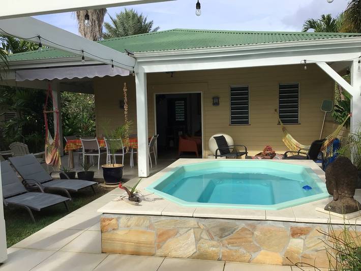 Gîte pour 4 personnes, avec jardin ainsi que jacuzzi et terrasse - 1