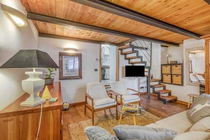 Ganze Wohnung, Le Bon Bon Rose Alpine Retreat for 4 in Cesana Torinese, Via Lattea