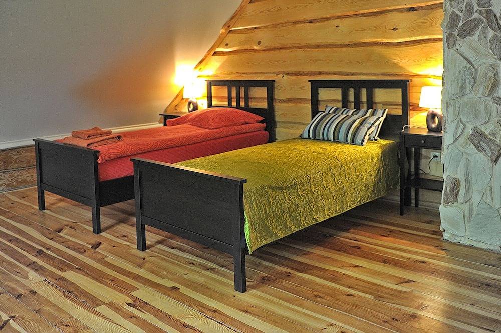 Dom Pod Sosnami in powiat krośnieński