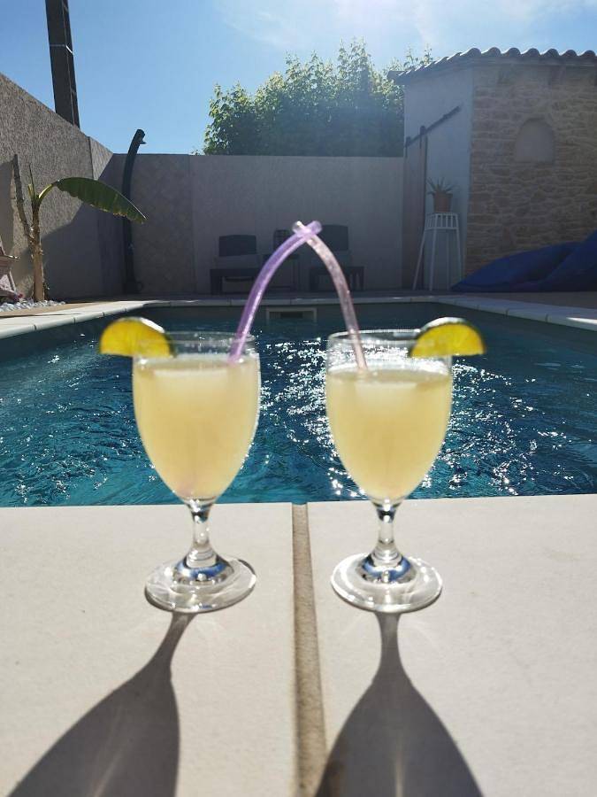 Maison de vacances pour 4 personnes, avec Terrasse et Jardin ainsi que Piscine et Vue à Morières-lès-Avignon