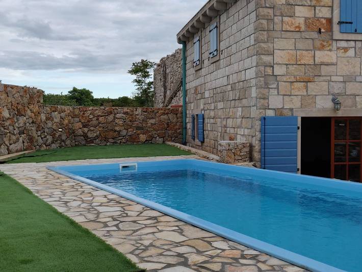 Ferienhaus für 5 Personen, mit Garten und Terrasse sowie Pool, mit Haustier in Novalja - 3