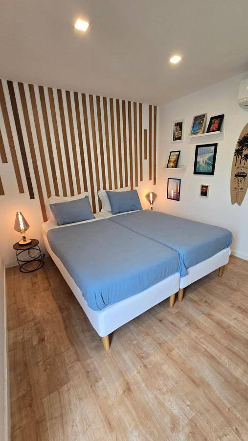 Hostel para 12 pessoas, com vista e jardim em Santa Cruz das Flores