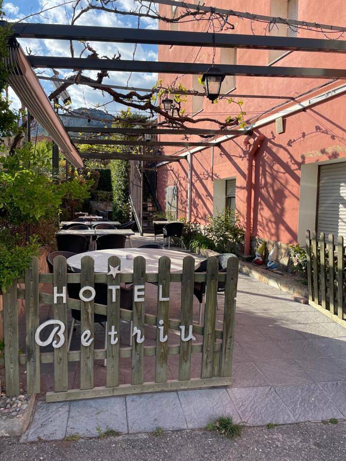 Hôtel pour 3 personnes, avec jardin ainsi que terrasse et piscine, adapté aux familles à Coll de Nargó - 3