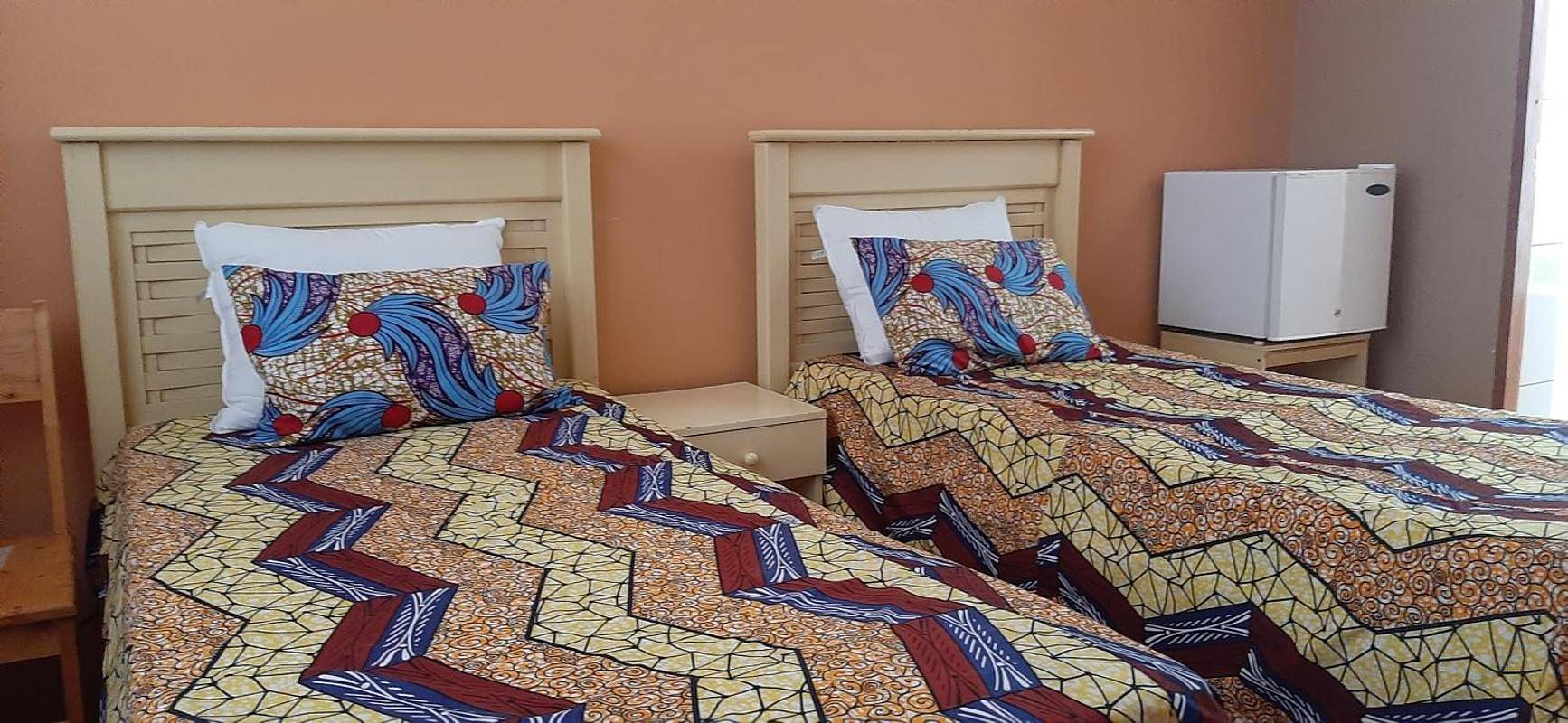 Kamer voor 4 personen met terras in Maio