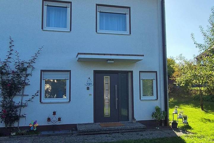 Ferienhaus für 6 Personen, mit Balkon und Garten - 1