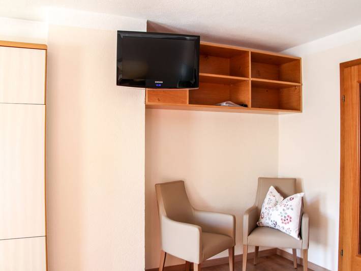 Ferienwohnung für 7 Personen, mit Terrasse und Garten in Prutz - 4