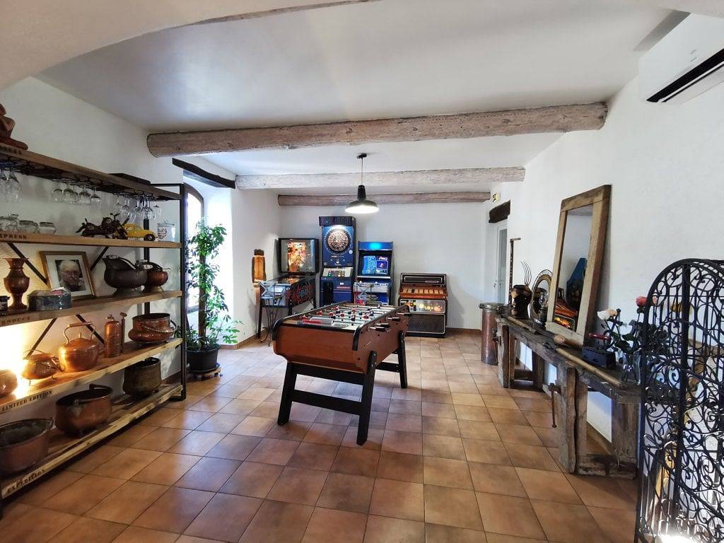 Moulin du temps - chambres d'hôtes et bar lounge - Chambre double économique, lit 140, vue rivière in Corbès, Parc national des Cévennes