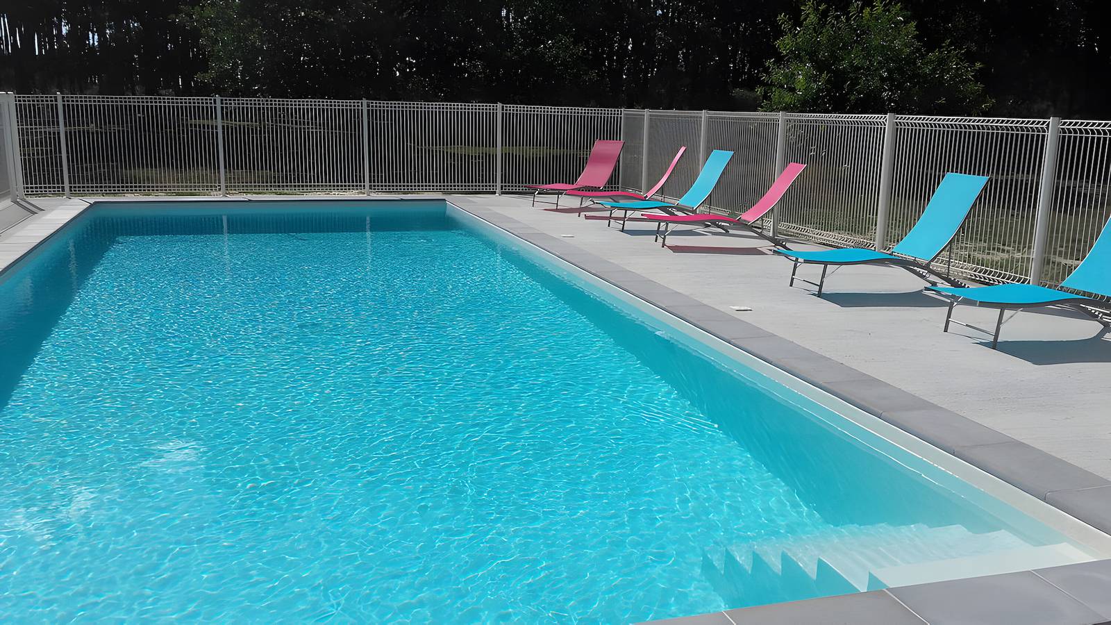 Studio entier, 'La Dune - Domaine Des Landes' avec piscine partagée, terrasse privée couvertes et jardin partagé in Lesperon, Landes