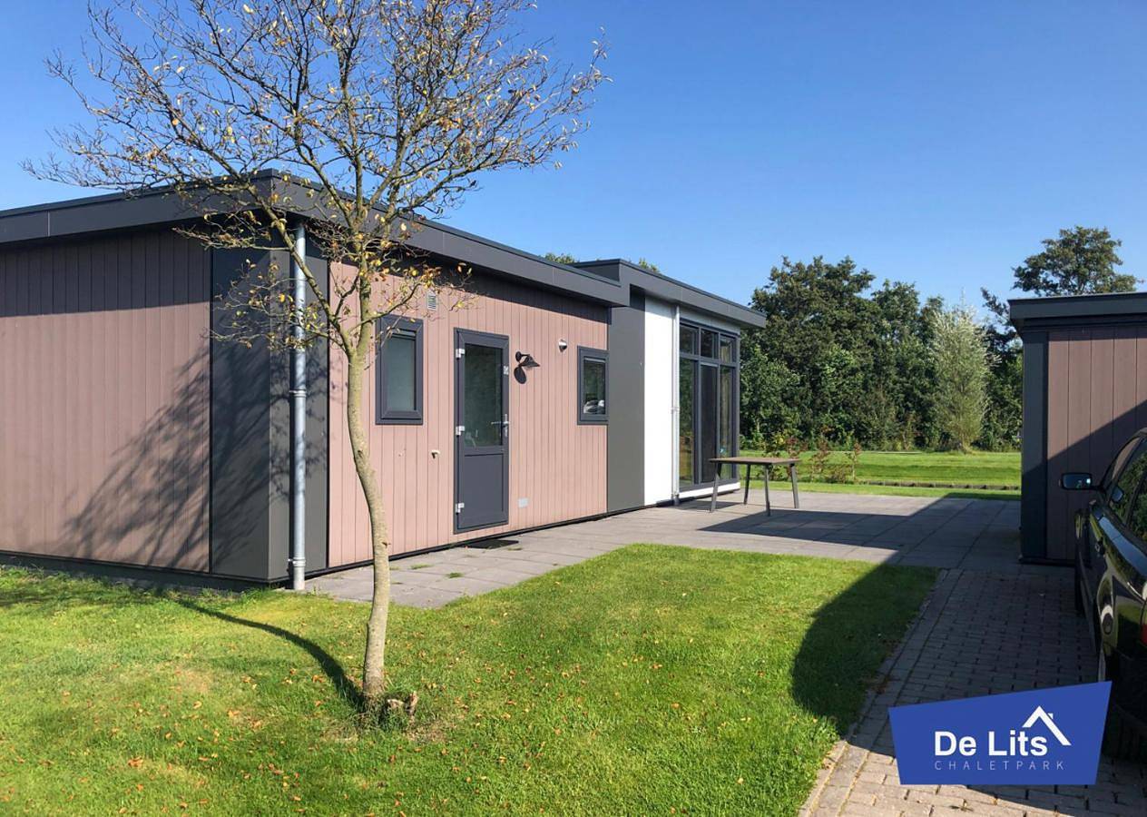 Two-Bedroom Chalet in Nationaal Park De Alde Feanen